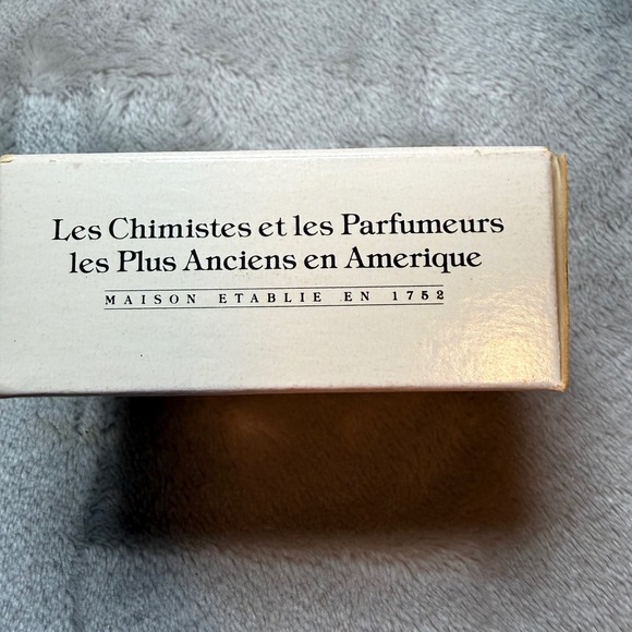 Vintage Caswell-Massey Almond Soap Set‎ Cold Cream & Cleansing Bar - Picture 4 of 9